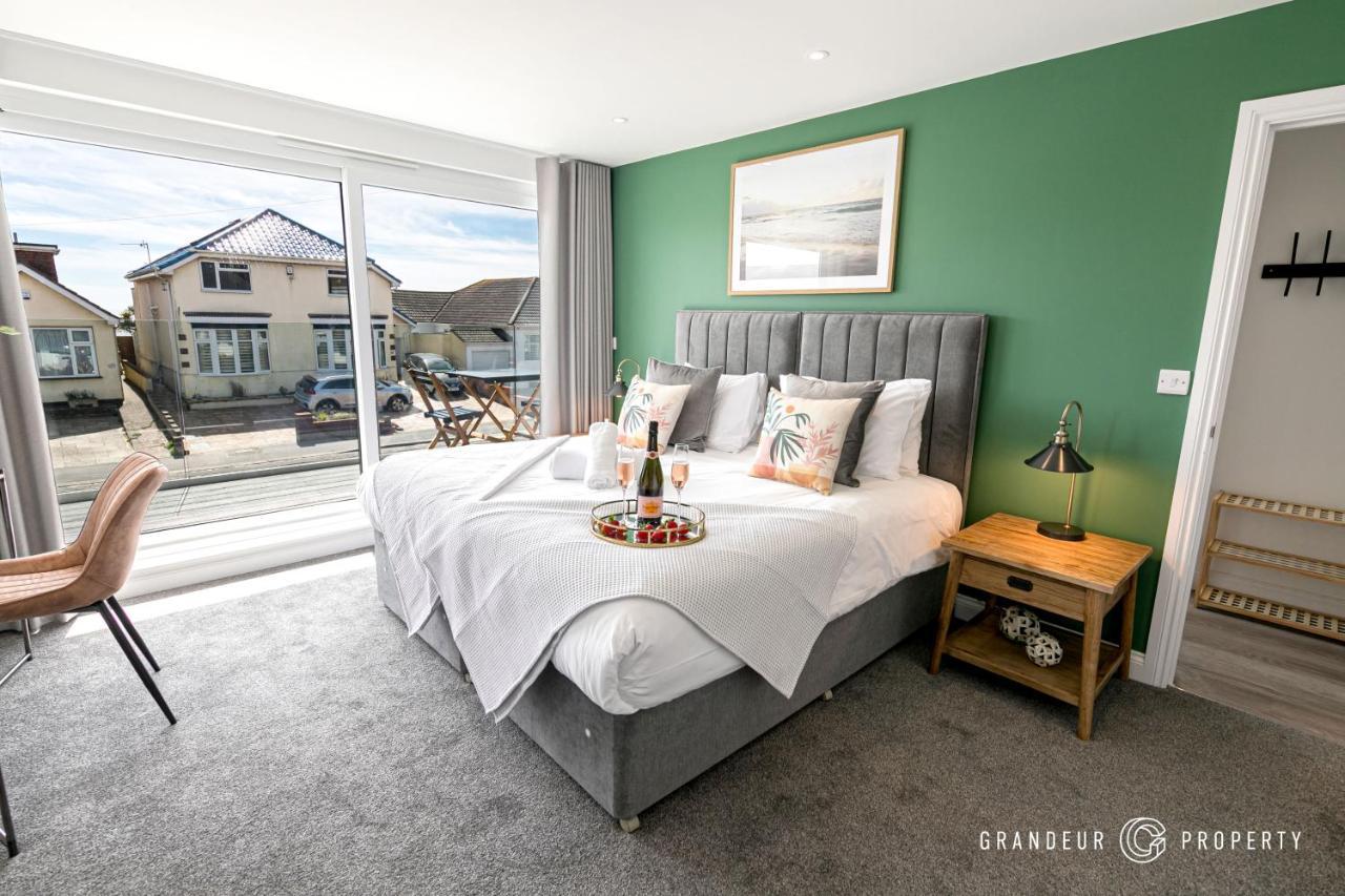 Bournecoast - Stylish Flat With Balcony - Sea Glimpses - 10 Min Walk To Beach - Parking - Wifi - Fm8406 ボーンマス エクステリア 写真